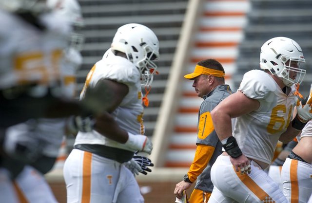 Tennessee loses second offensive lineman to season-ending injury