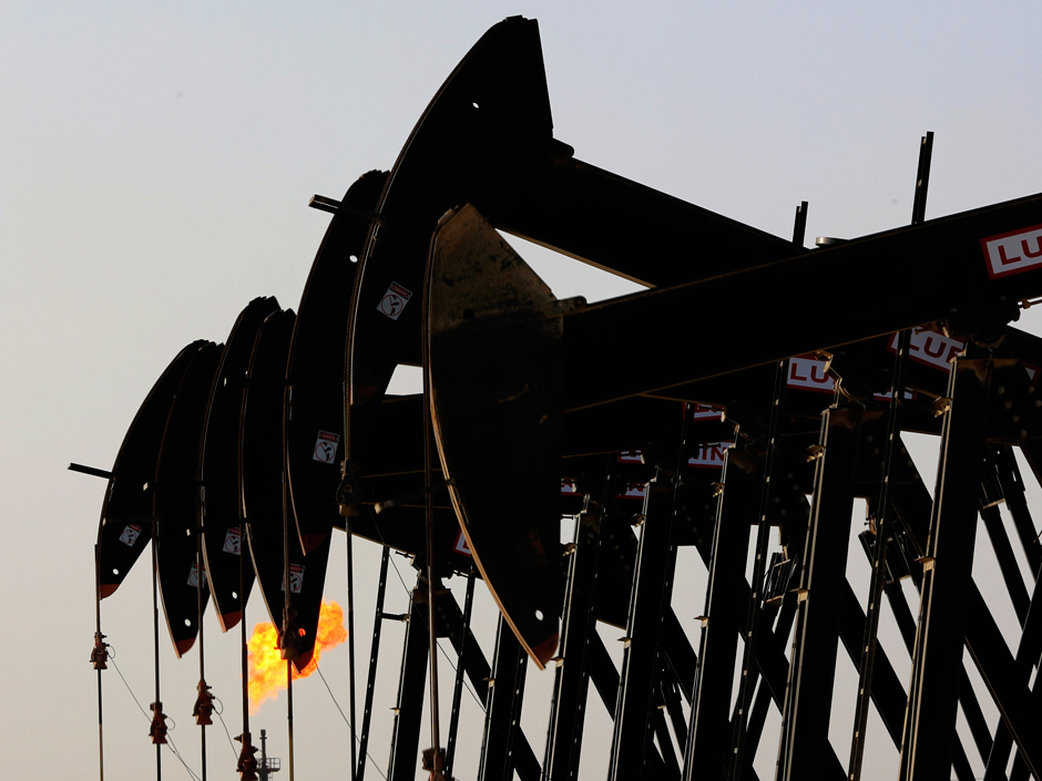 U.S. crude hit contract lows trading less than $1 per barrel above its bottom for 2015