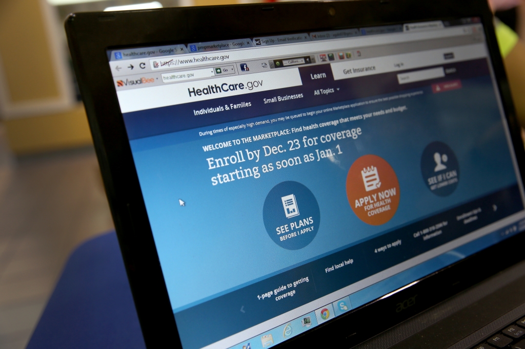 Affordable Care Act Fair Draws Floridians As Enrollmnent Deadline Looms