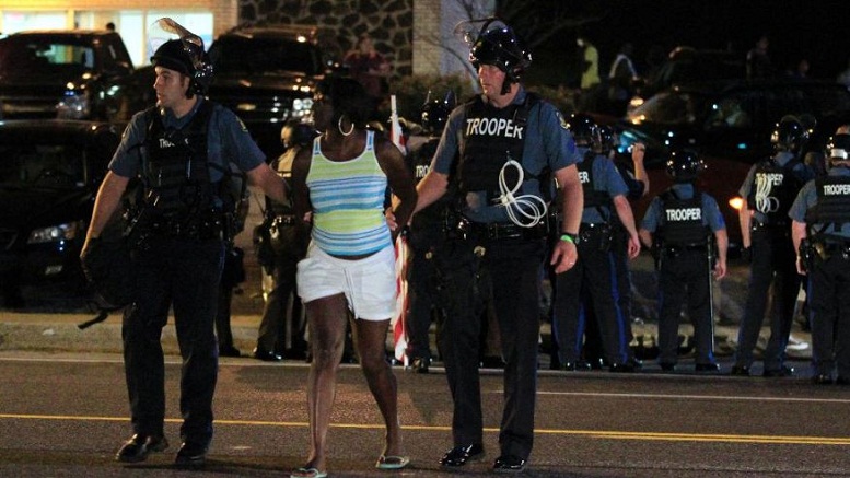 Ferguson Unrest: Protesters, Police Face Off in 4th Night of Demonstrations