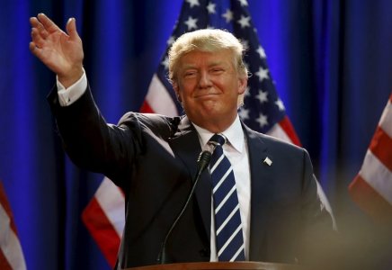 Republican presidential hopeful Donald Trump gives the key note speech at the Republican Party Lincoln Day event in Birch Run Michigan