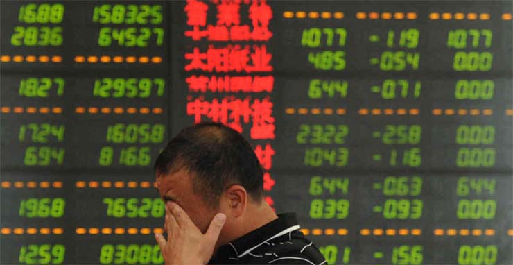 Hong Kong, Shanghai stocks tumble in early trade