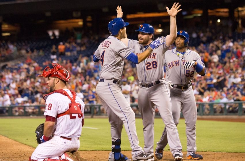 First-Place Mets Clobber Phillies