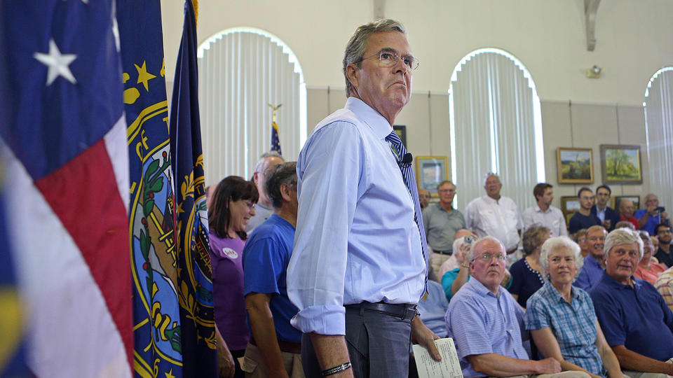 ON THE ATTACK GOP presidential candidate Jeb Bush addresses a town hall event in Keene N.H. yesterday