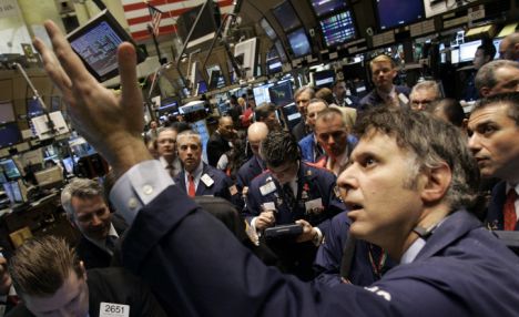 Fears over China and Greece push down US stocks for 2nd day