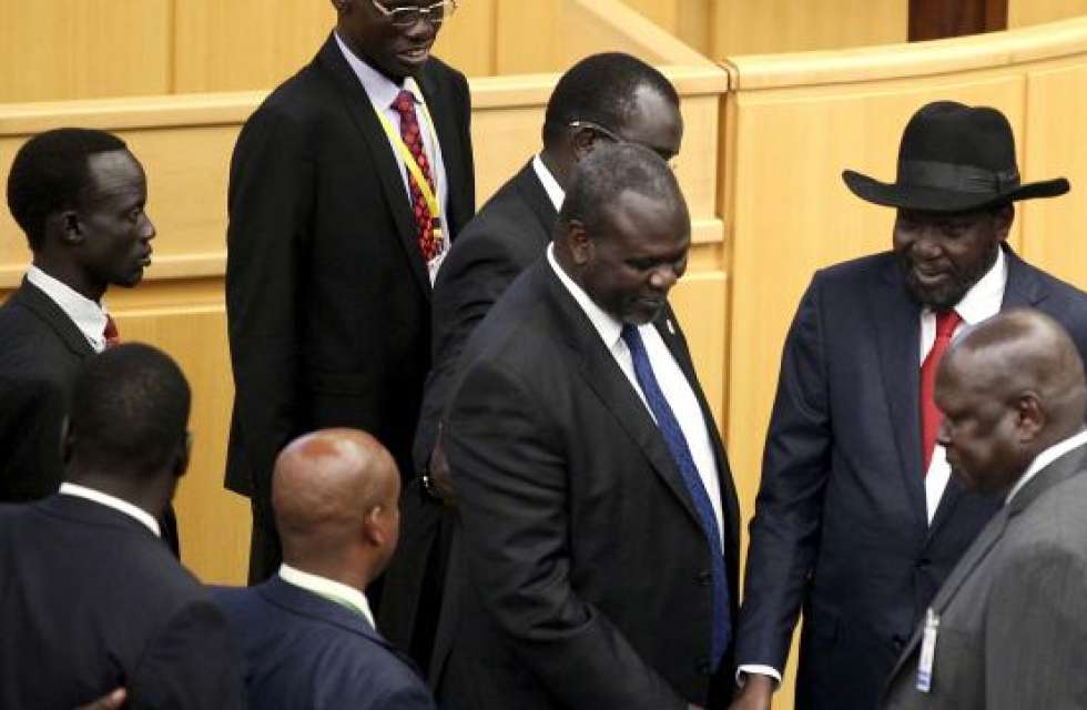 Forget egos sign peace deal Uganda tells South Sudan leaders