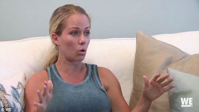 At war again Kendra Wilkinson has slammed her old BFF Holly Madison in the sneak peek look at the latest episode of her reality series