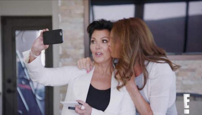 Caitlyn Jenner Kisses Kris Jenner on I Am Cait