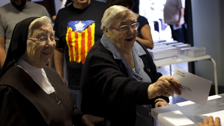 Polls open in key Catalan election