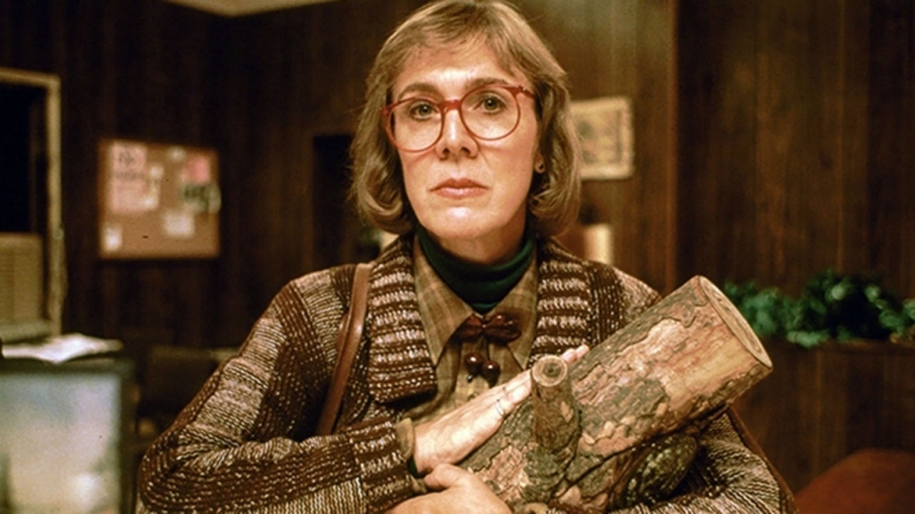 'Twin Peaks' Actress Catherine Coulson (AKA 'Log Lady') Dies At Age 71