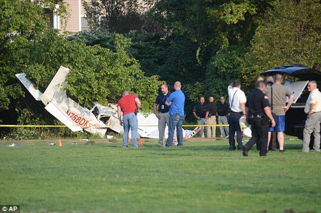 Small plane crash-lands in Bergen County officials say