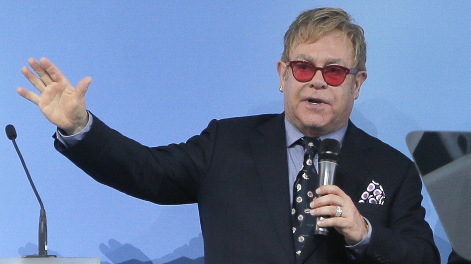 Vladimir Putin Calls Elton John to Request Meeting on Russia's Treatment of Gays