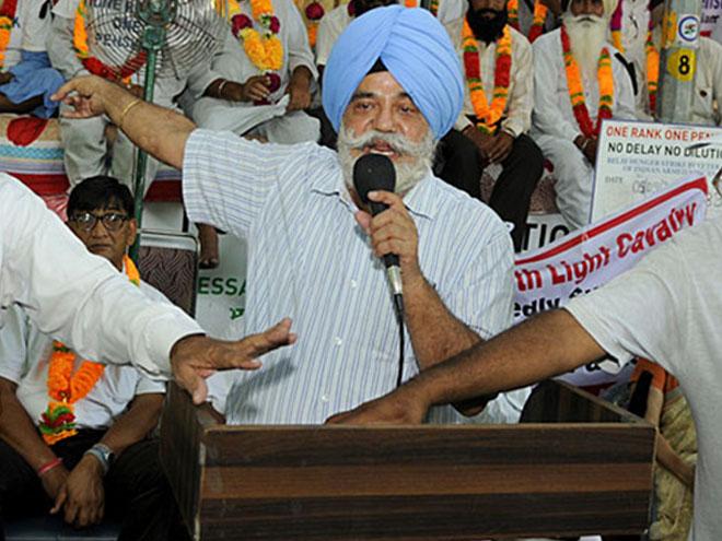 OROP Row Ex Servicemen end fast-unto-death Protest continued