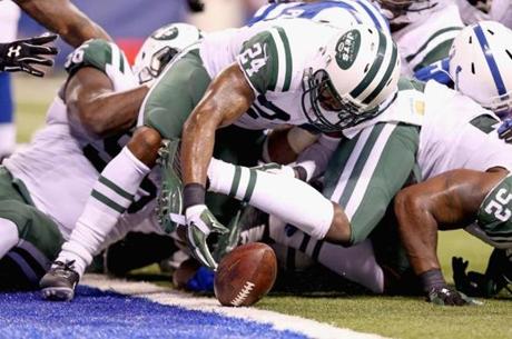 Fitzpatrick defense help Jets dominate Colts