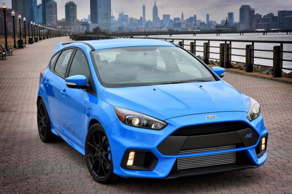 2016 Ford Focus RS	 	     Manufacturer image