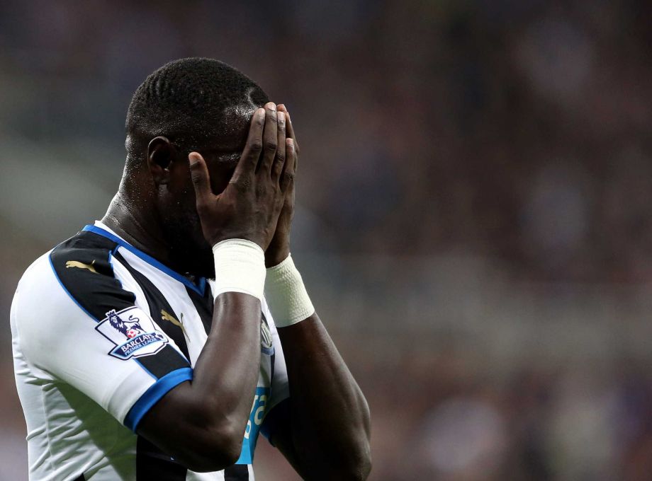 Newcastle United's Moussa Sissoko reacts after failing to score during the English League Cup third round soccer match between Newcastle United and Sheffield Wednesday at St James Park Newcastle England Wednesday Sept. 23 2015