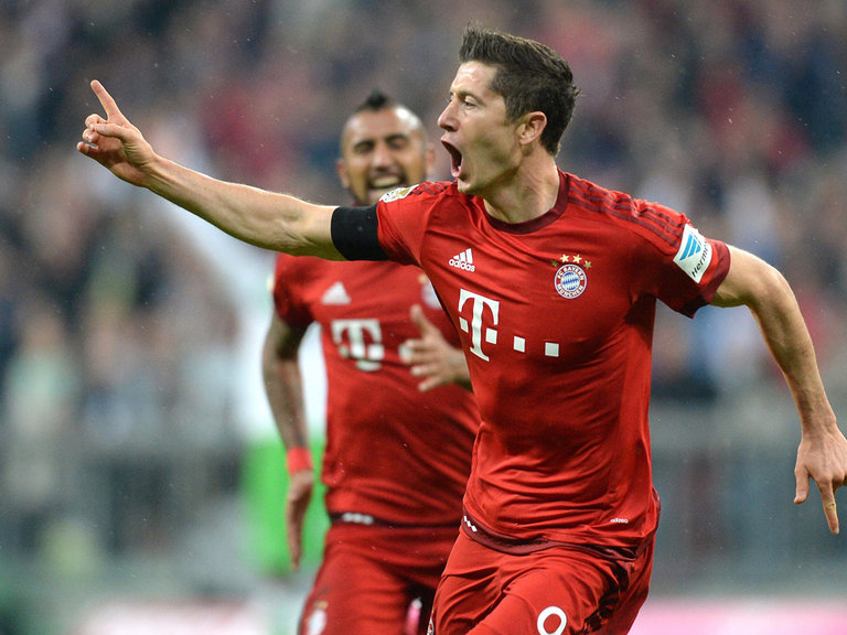 Bayern Munich's Robert Lewandowski scored five times in nine minutes