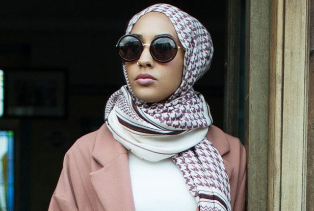 H&M's hijad-clad Muslim model hailed as an inspiration