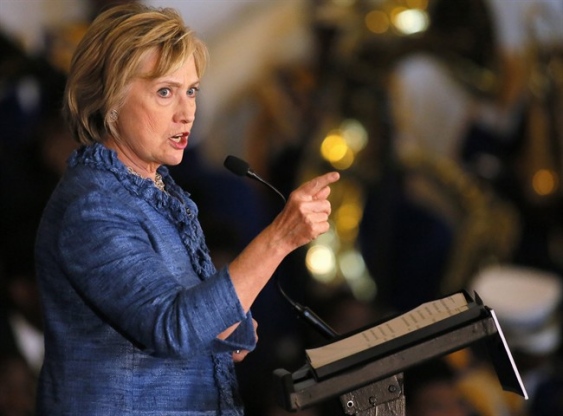 Clinton opposes construction of Keystone XL pipeline