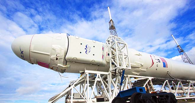 Land a SpaceX Falcon 9 with this Impossible Game- Clapway