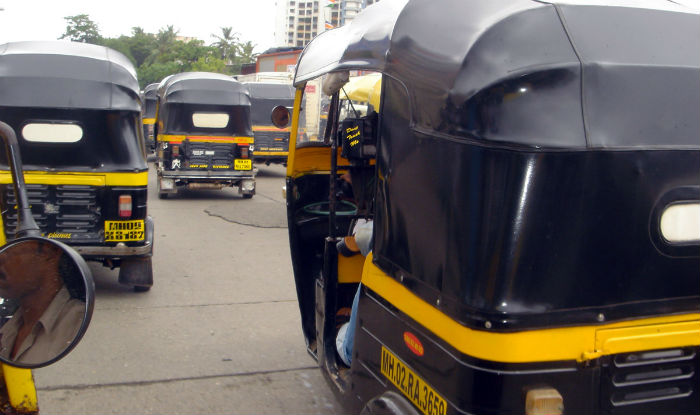 Maharashtra Government to grant auto-rickshaw license to only Marathi speaking