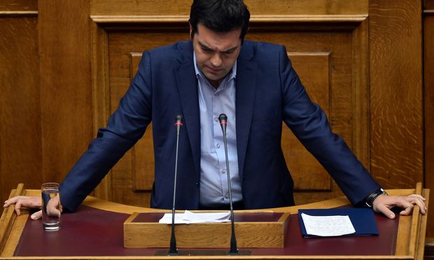 Greek conservative leader promises jobs, growth, low taxes