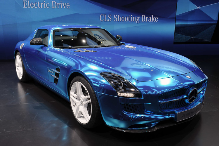 Electric Mercedes Benz SLS AMG 750x500 Does Mercedes Tesla fighter put pressure on BMW