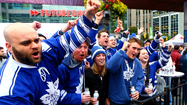 Toronto Maple Leafs Fans