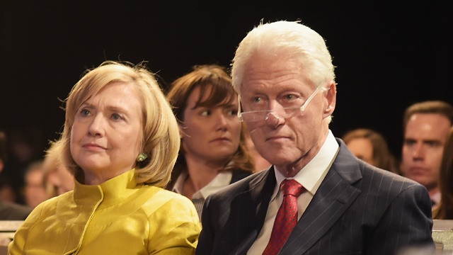 The Clintons's tax rate estimated at above 30