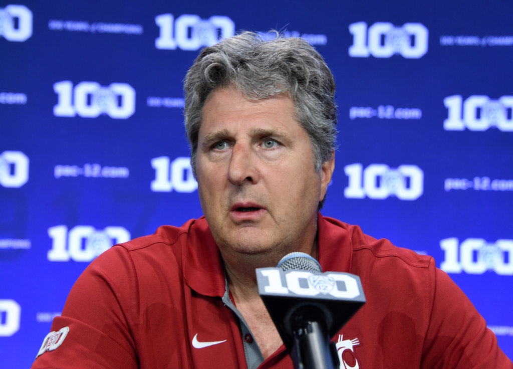 Jul 31 2015 Burbank CA USA Washington State Cougars coach Mike Leach at Pac-12 Media Day at Warner Bros. Studios. Mandatory Credit Kirby Lee-USA TODAY Sports