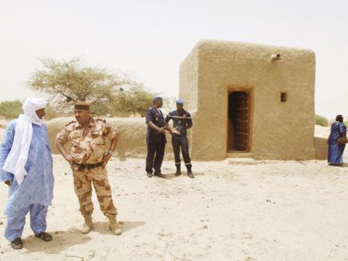 Suspect in destruction of Timbuktu mausoleums sent to war crimes court