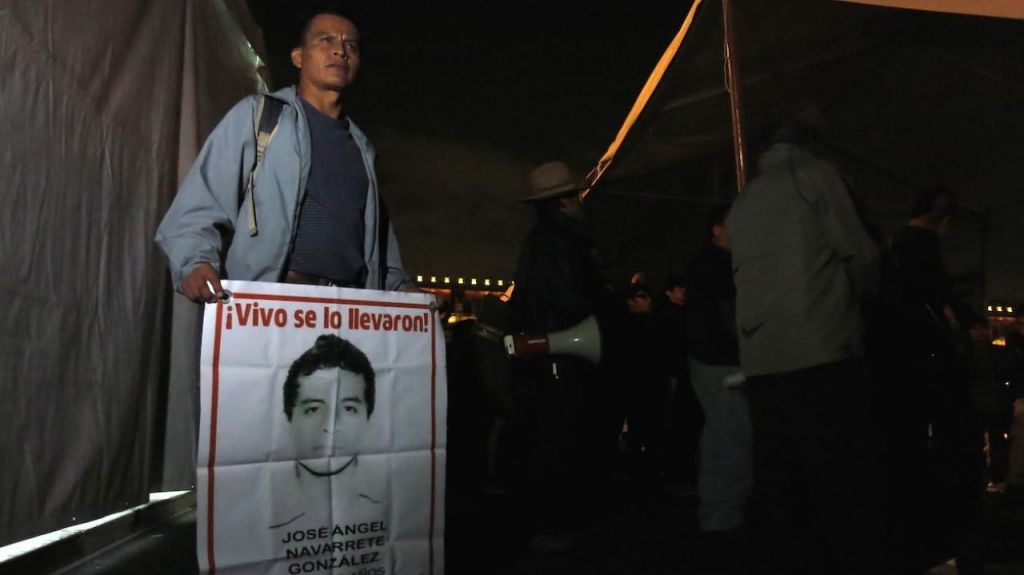 Here's why Mexico distrusts authorities to find 43 missing students