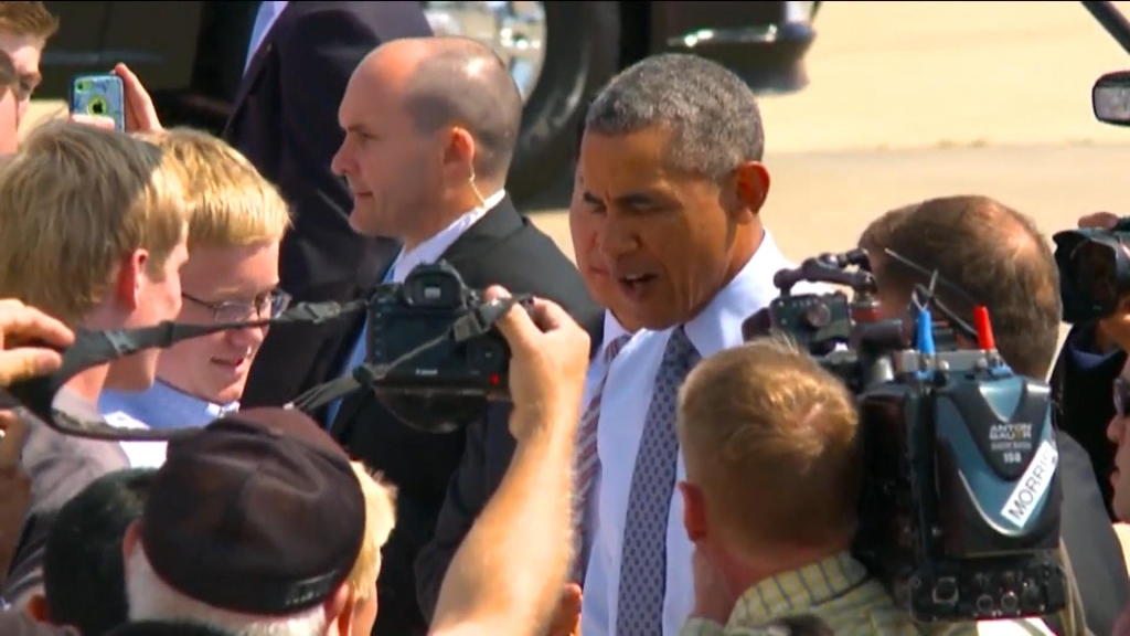 Obama's day: Back to school in Iowa