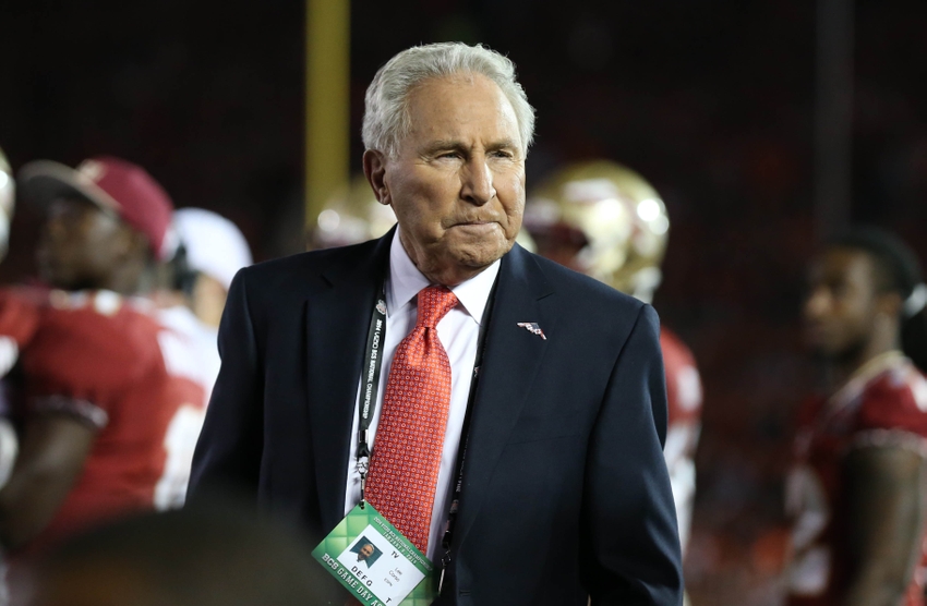 Lee Corso’s headgear pick on College GameDay Oregon vs Michigan State