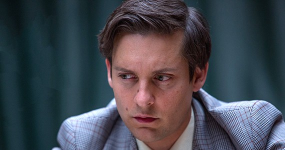 'Pawn Sacrifice' ably follows chess master Bobby Fischer's unraveling, move by