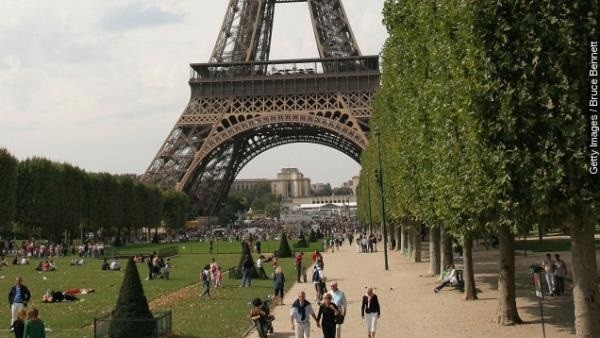 Partly rooted in symbolism partly in necessity Paris&#039 mayor banned most cars from driving in parts of the city Sunday