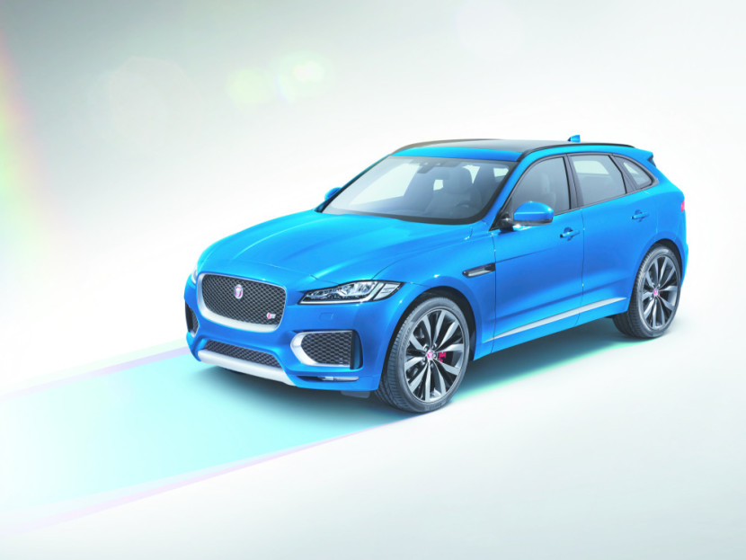 JAGUAR_FPACE_LE_S_Studio 02