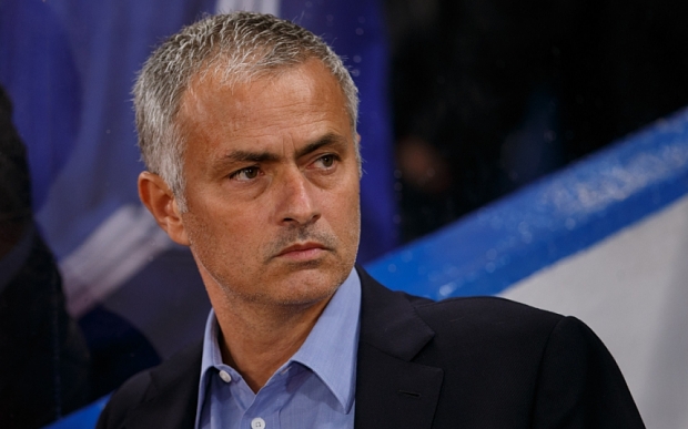 Can Jose Mourinho heal Chelsea's broken spine