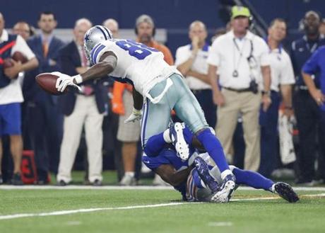 Dallas Cowboys All Pro wide receiver Dez Bryant will miss four to six weeks with a broken right foot