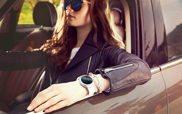 Samsung Gear S2 comes in three flavors, and one can make phone calls