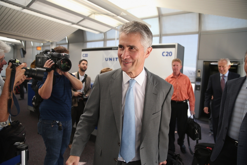 United Airlines CEO Jeff Smisek at O'Hare International Airport from Houst