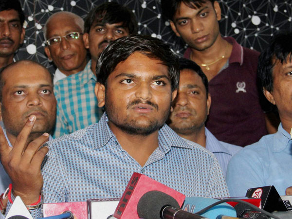 Bihar:Hardik Patel supports Nitish Kumar