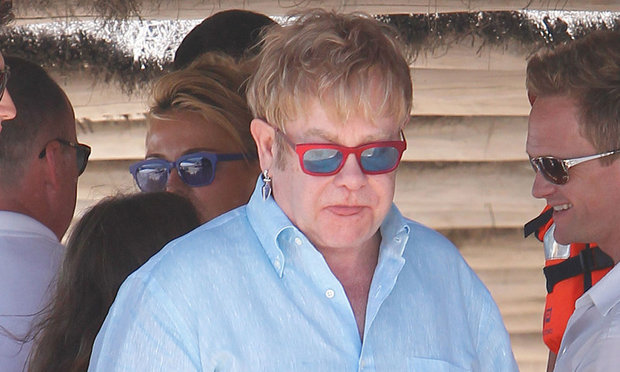 Elton John claims he got a call from Vladimir Putin to discus gay rights