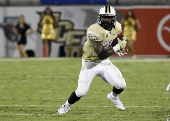 Central Florida's William Stanback carries the ball against