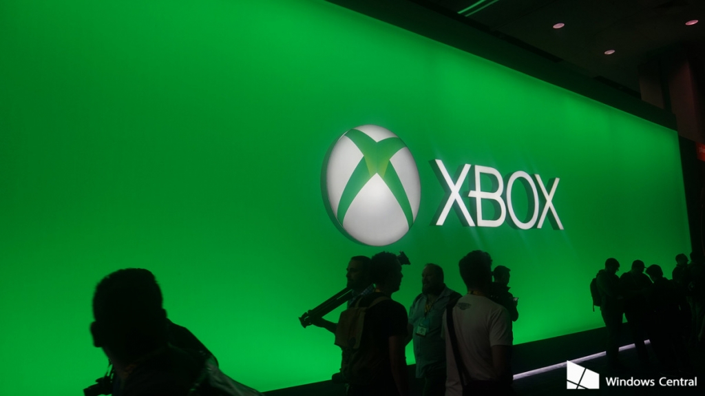 Xbox Boss Expects PS4 Price Drop in US