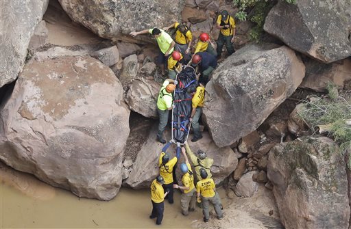 3 dead, 4 missing in Zion National Park after flash flooding