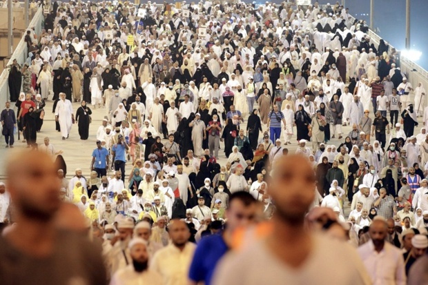 Pilgrims move towards the Jamarat to stone the symbolic devil in Mina Mecca