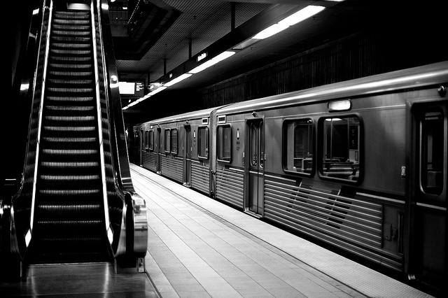 A Metro Red Line subway