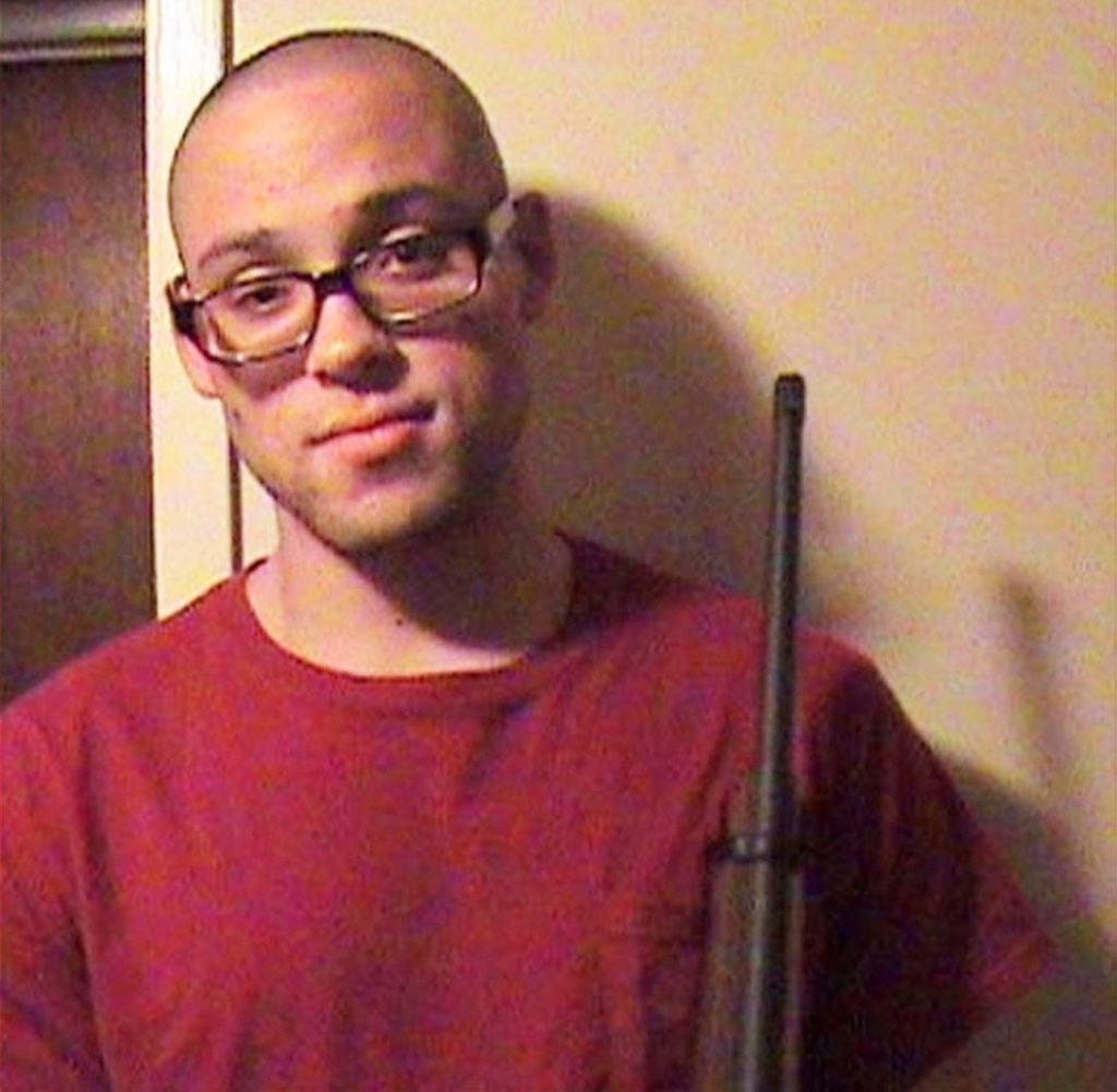 Oregon shooting: Gunman had flunked Army training, 7 guns recovered at home