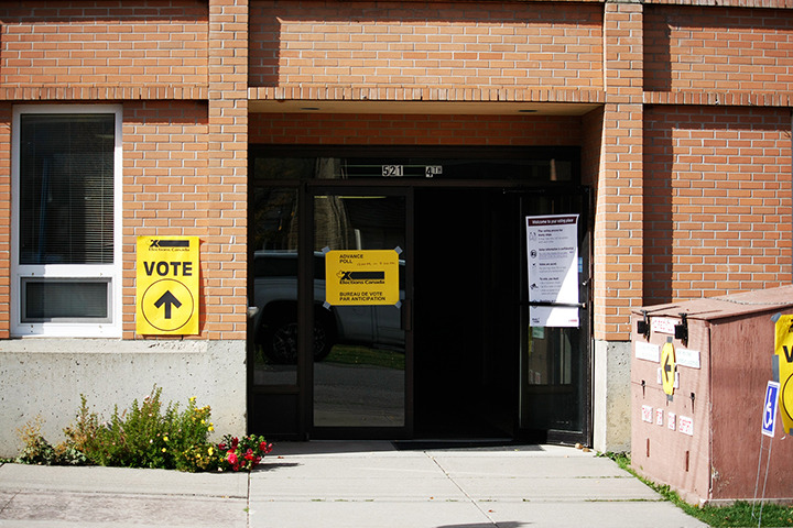 Early voters made their way to advance polling stations over the weekend as an unprecedented number of eligible voters cast ballots for the Oct. 19 federal election.- L. Scheitel